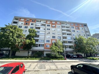 Veľký 2 izbový byt pripravený na rekonštrukciu 64m2, 7/7 - 11