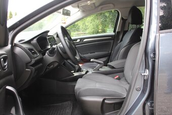 Renault Megane TCe 140 Equilibre - 11