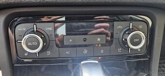 Volkswagen touareg 2 3.0tdi 180kw exclusive - 11