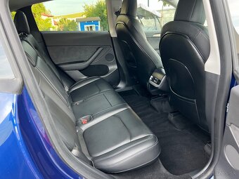 Tesla Model Y Dual Motor Long Range - 11