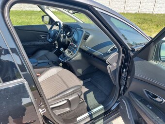 Renault Scenic TCe 140 "EDITION BOSE" - 11