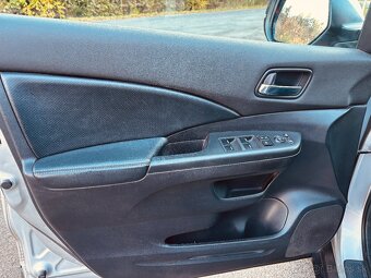 Honda Cr-v 2.0 i-vtec 4x4 2013 jasný původ - 11