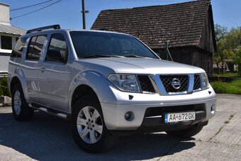Nissan Pathfinder 2.5 dCi terénne - 11