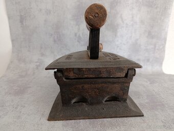 Atypická stará velká žehlička BAWEJA TESTED - 11