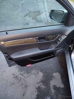 Mercedes Benz C200 CDI A/T - 11