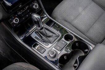 Volkswagen Touareg 3.0tdi V6 - 11
