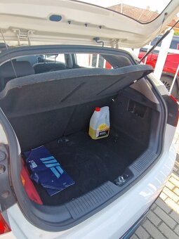 KIA Rio 1.4 CRDi Gold - 11