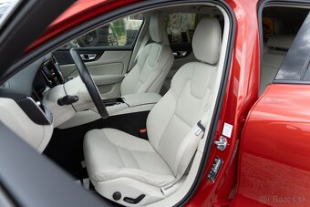 Volvo V60 T6 Recharge eAWD A/T -NEBÚRANÉ- HYBRID - 11