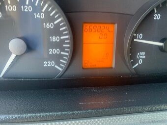 Mercedes-Benz-Vito-Viano 2,2 diesel Rok-2008/09 - 11