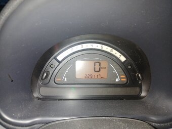 Citroën C3 1.1  44KW Benzín - 11