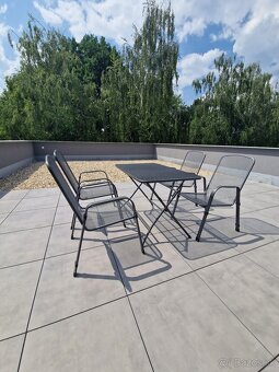 Moderný loft s terasou v centre s parkovaním - 11
