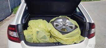 Škoda Rapid Spaceback SB 1.6 TDI Style Odpočet DPH: 6 097 € - 11