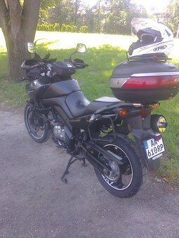 Suzuki DL650 - 11