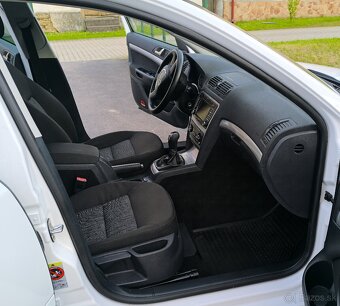ŠKODA OCTAVIA COMBI 2.0 TDi 103KW CR  2013 - 11