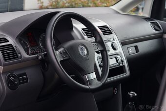 Volkswagen Touran 1.9 TDI BLUE MOTION Trendline - 11