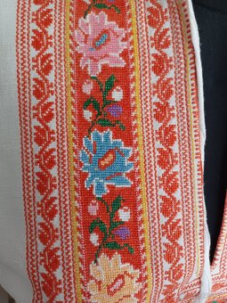 Pohorelá - folklórne košele - 11