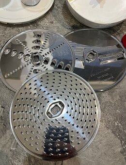 Bosch MUM 48R1/05 kuchynský robot - 11