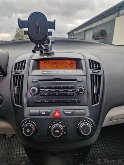 Kia Ceed 1.4 benzín - 11