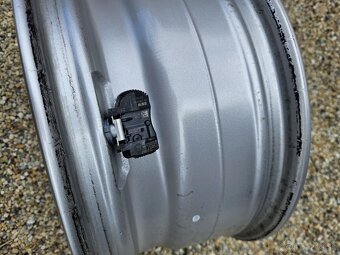 Prakticky nové, originálne disky BMW - 5x120 r16 - 11