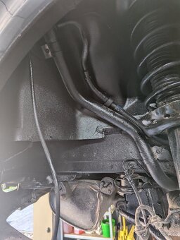 Land Rover Freelander 2 - 2.2Td4 S 112kW manuálna prevodovka - 11