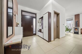 Samostatne stojaci rodinný dom v obci Dolný Bar na predaj - 11