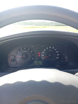 Hyundai Elantra 1.6 77kw - 11