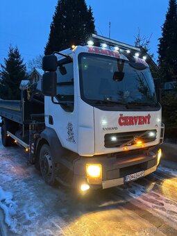 Trojstranny sklapač s hydralickou rukou VOLVO FL 240 - 11