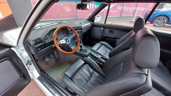 BMW 325i Cabrio - 11