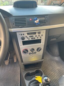 Opel Meriva 1,6 - 11
