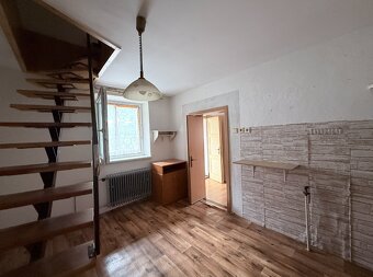 Starší rodinný dom Lietava - 11