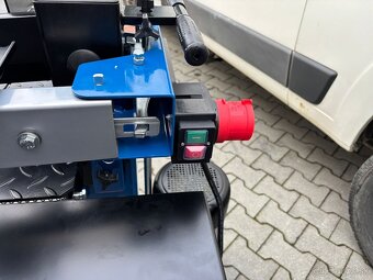 Štiepačka dreva Scheppach HL810 - 11