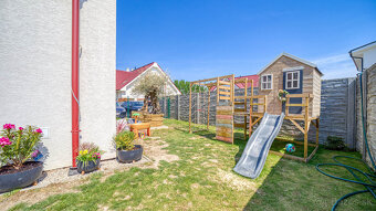 Posledný 5izb RD kompletne zariadený s garážou v krásnom pro - 11