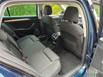 Škoda Superb III Combi Facelift s automatickou prevodovkou D - 11
