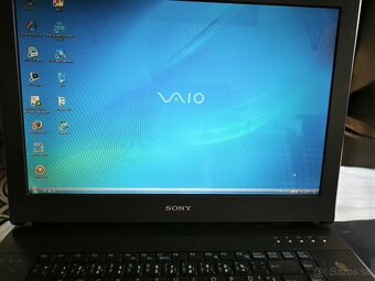 SONY VAIO VGN-AR71L - 11