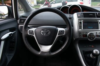 Toyota Verso 2.0 I D-4D 125 Active - 11