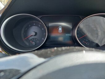 KIA Ceed SW 1,5 T-GDi 6M GOLD GOLD+ 2022 - 11