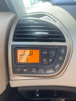 Citroen C4 Picasso 1.6Hdi automat 7 miestne - 11