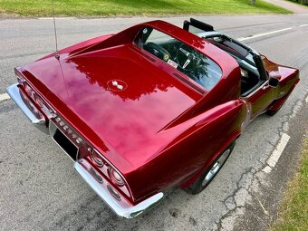 Chevrolet Corvette 1973 – klasický americký kabriolet s V8 - 11
