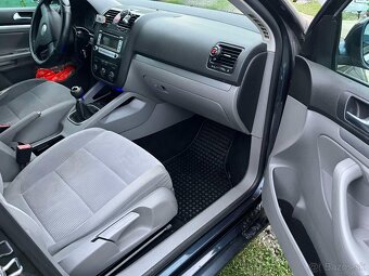 Volkswagen Jetta 1.6 Benzin 75Kw R.v 11/2008 - 11