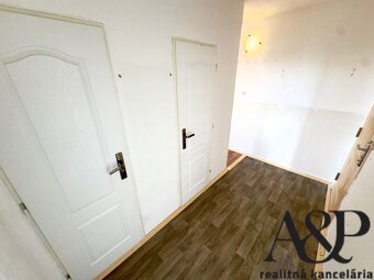 ZNÍŽENÁ CENA/3 IZB. BYT S DVOMI BALKÓNMI V ŠIRŠOM CENTRE, 64 - 11