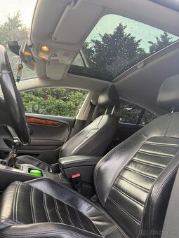 Volkswagen Passat CC - 11