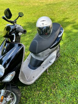 Skúter Yamaha Neos 50 4T čierny - 11