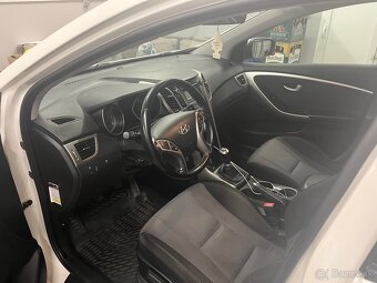 Hyundai i30 1.6crdi 2013 diesel - 11