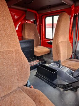 Hasičské vozidlo, Renault 4×4 CCF 2000L - 11