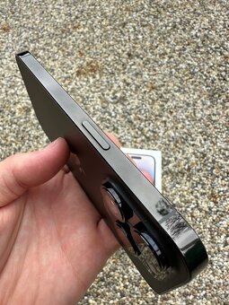 IPhone 14 Pro - baterie 100% - 11