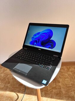 Notebook 14" DELL.Intel i5-6300U 2x2,40GHz.8gb ram.120g SSD - 11