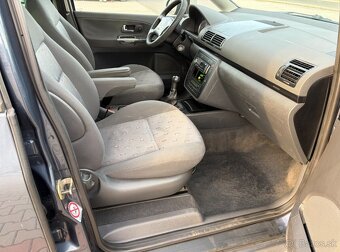 Volkswagen Sharan 1.9 TDi 7 míst - 11