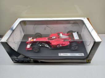 F1 FERRARI F2005 2005 RUBENS BARRICHELLO HOTWHEELS 1:18 - 11