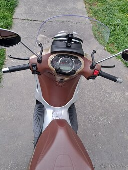 Predám piaggio 300 - 11