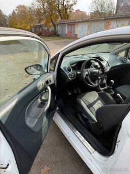 ford fiesta 1.6 - 11